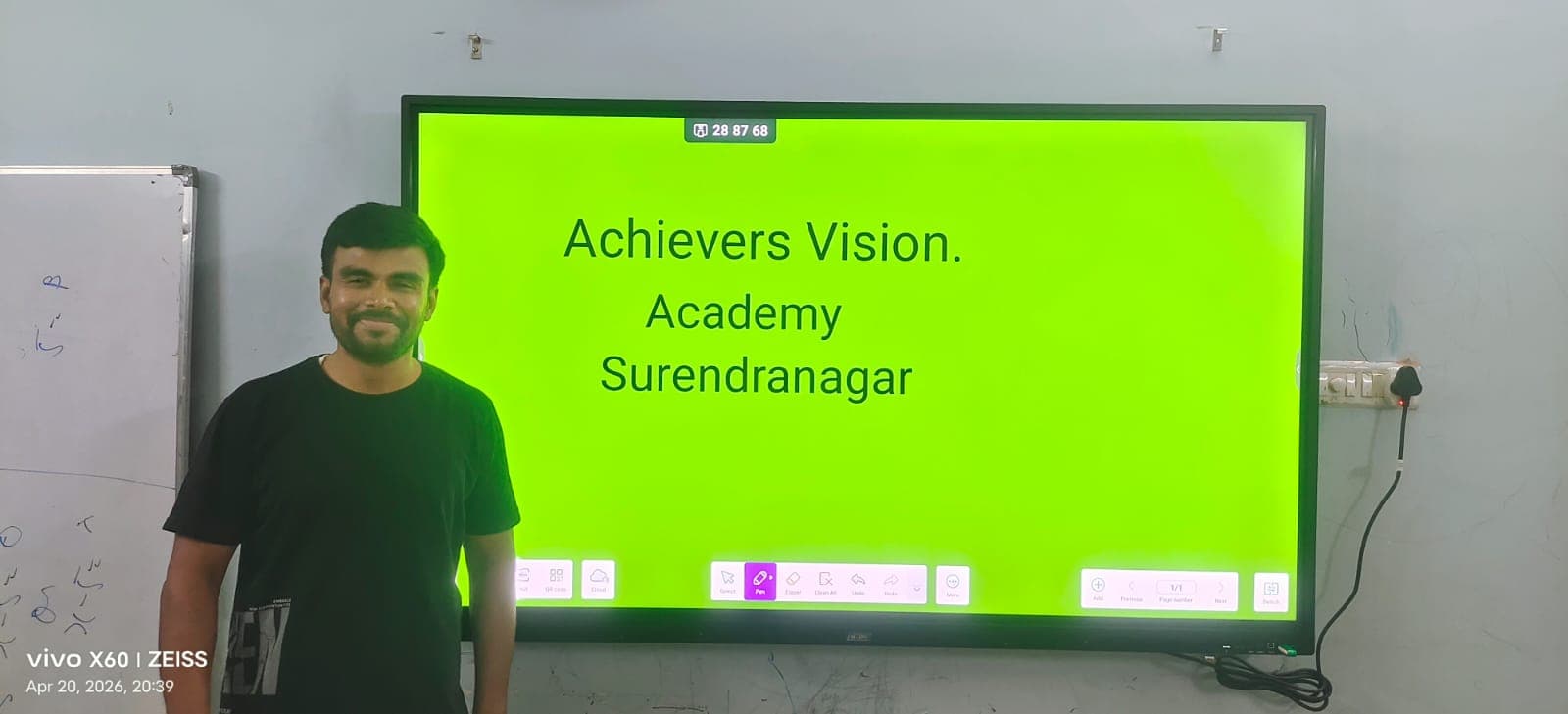 Nitek interactive flat panel installed in private school Achievers Vision Academy, Surendranagar