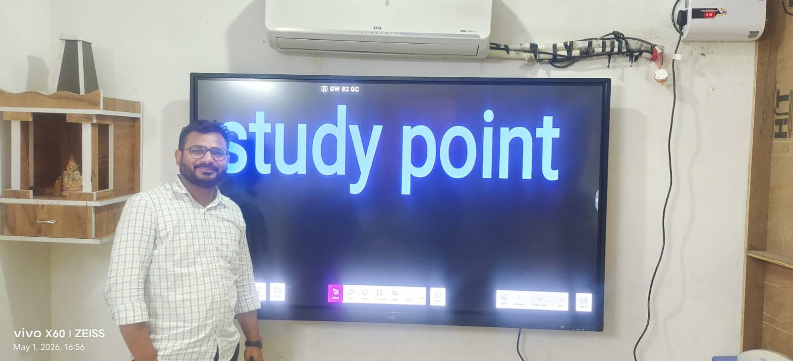 Nitek interactive flat panel installed in private school Study Point, Himmatnagar