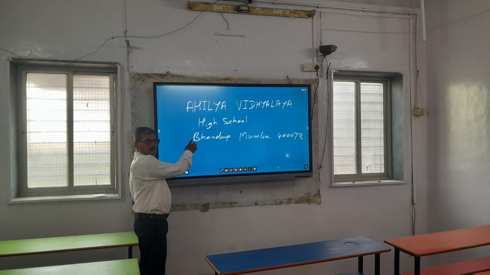 Nitek interactive flat panel installed in private school Ahilya Vidyalaya, Mumbai