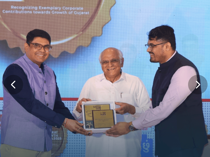 Nitek Wins Gujarat Growth Icon Award from the Chief Minister of Gujarat: Recognised as One of the Best Interactive Flat Panels in India (2026)